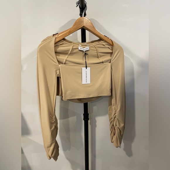 WEWOREWHAT LONG SLEEVE BANDEAU TOP - Picture 6 of 7